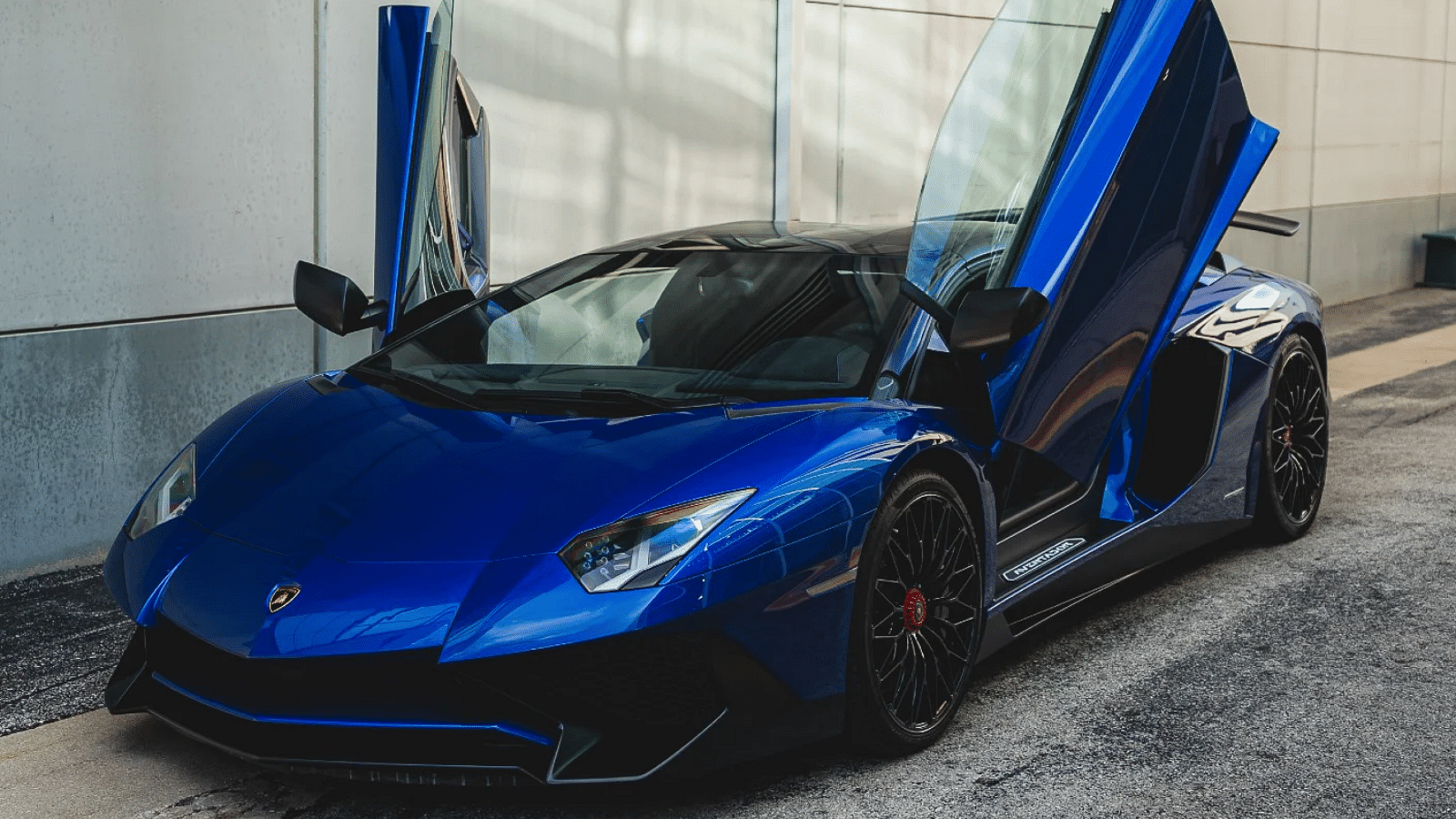 2016 Lamborghini Aventador SV Roadster - The Hamilton Collection