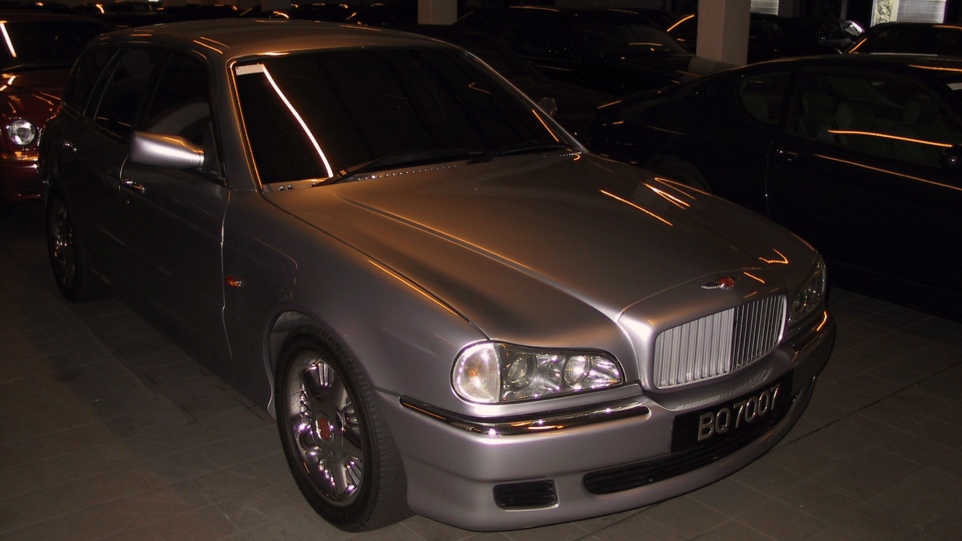 Sultan of Brunei's Bentley Java shown in silver color