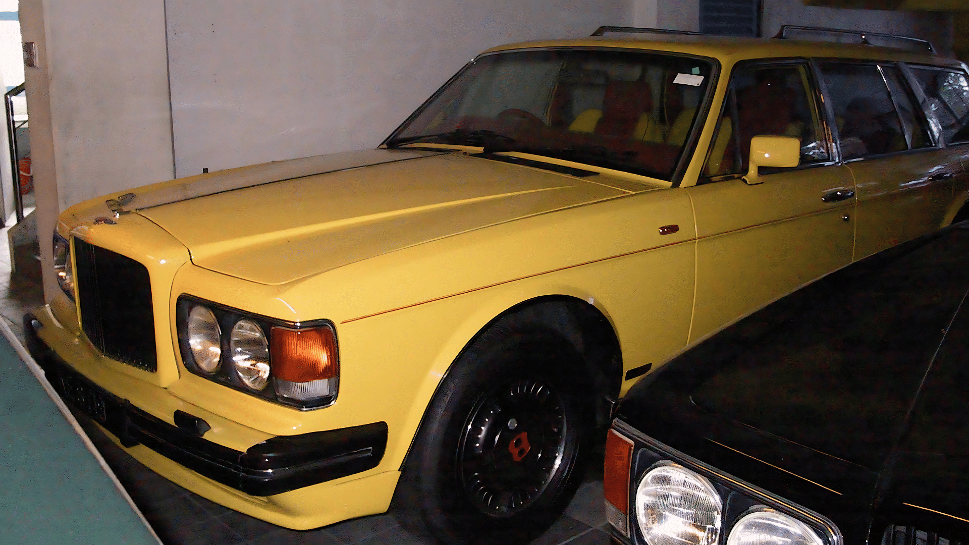 Sultan of Brunei's Bentley Val D’Iser show in yellow color