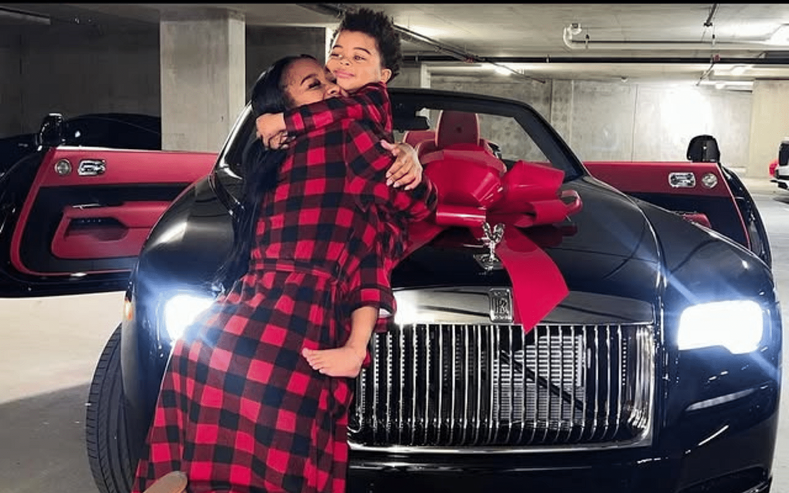 Lil Baby gifts Rolls-Royce Dawn to his baby mama Jayda Cheaves