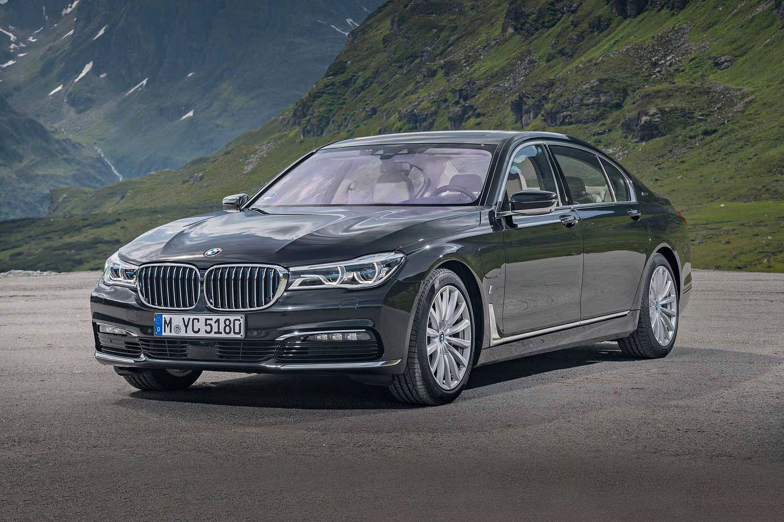 Johnny Depp's 2019 BMW 7-Series