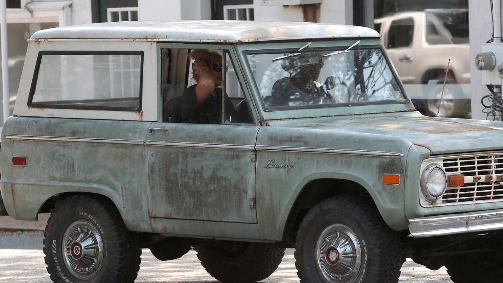 Hugh Jackman and his wife cruising in his 1976 Ford Bronco